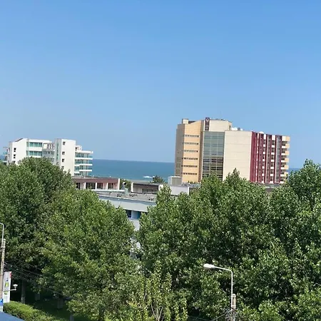 Sundream By Moonlight * Mamaia